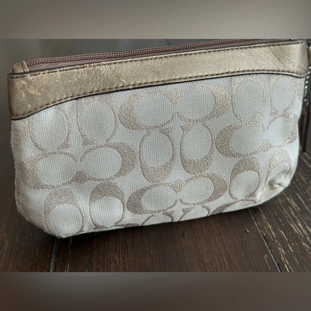 Coach signature logo wrislet Jacquard fabric